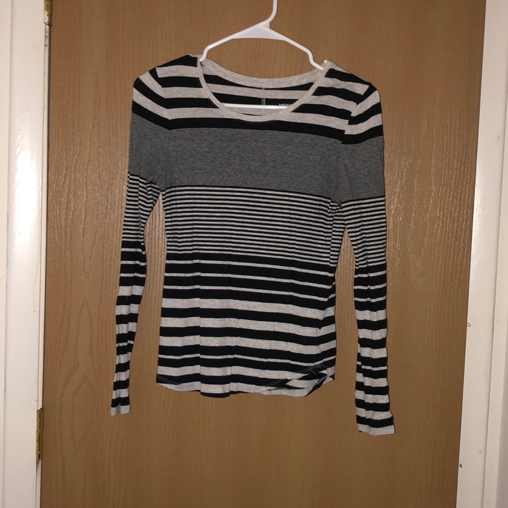 Long sleeve t shirt